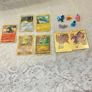 Lot CC 12pc Lot : 2 Gold Fan Arts Cards, 5 Pokemon Cards and 5 Pokémon F…